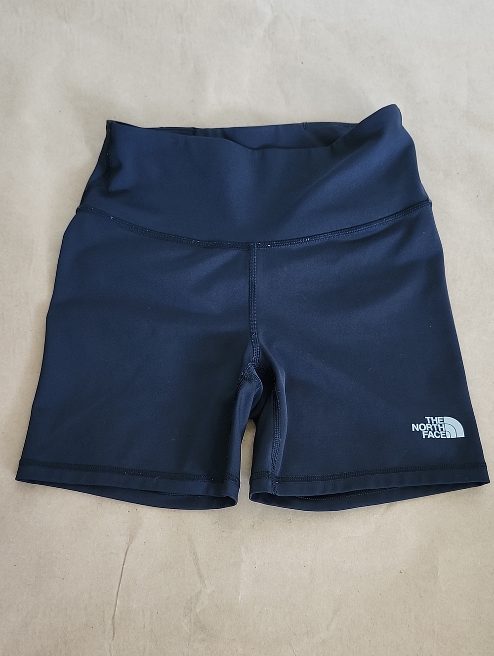 The North Face- Black Woman's Flex 5" Tight Shorts